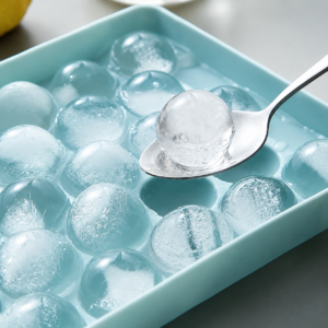Alternative view of Round Ice Tray With Lid-Large