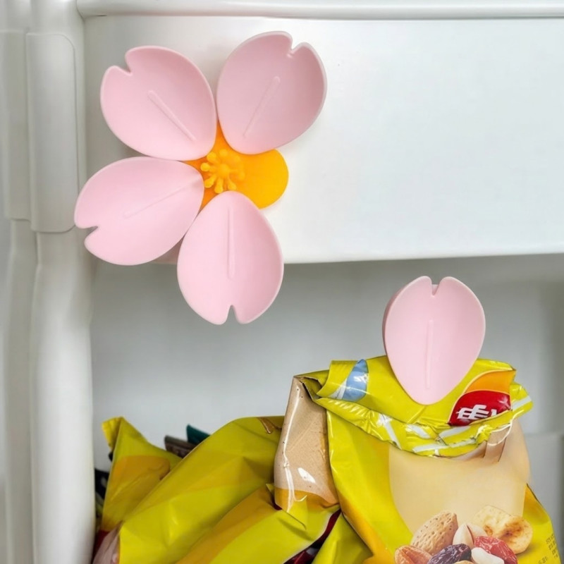 Aesthetic flower magnetic sealing clip for closing food bags and packets